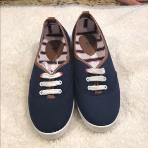 Comfy Dress sneakers